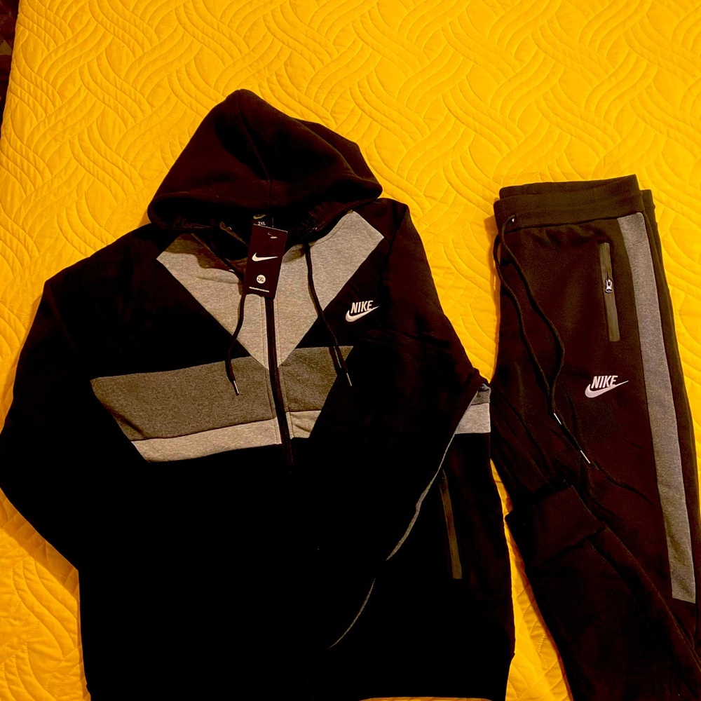 Mens tech sweatsuit